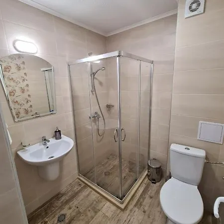 Yanevi Pensjonat *