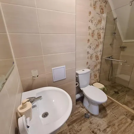 ゲストハウス Yanevi ラヴダ